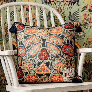 Mind the Gap Pillow Mind The Gap HEIRLOOM Linen Cushion (LC40088)