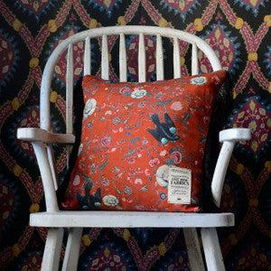Mind the Gap Pillow Mind The Gap BLACK BIRD Linen Cushion (LC40003)