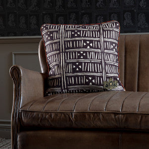 Mind the Gap Pillow Mind The Gap BOGOLANFINI Linen Cushion (LC40038)