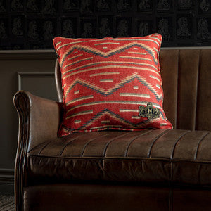 Mind the Gap Pillow Mind The Gap EYEDAZZLER Linen Cushion (LC40035)
