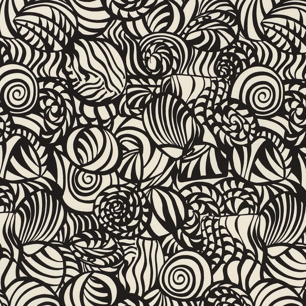 Seashells Black 176681 by Schumacher Designer Fabric ESSENTIALS: INDOOR/OUTDOOR PRINTS & WOVENS See Sample UNITED STATES OF AMERICA - </p><p>Repeat: Horizontal: 26 3/4" (68CM) and Vertical: 38" (97CM) 54" (137CM) - Swanky Fabrics -