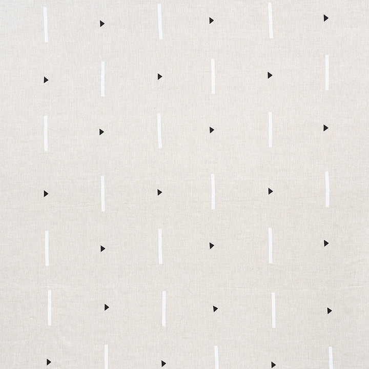 Tashmoo Black & White 177901 by Schumacher Designer Fabric CAROLINE Z HURLEY LINEN 100% UNITED STATES OF AMERICA </p><p>Repeat: Horizontal: 56" (142CM) and Vertical: 36" (91CM) 57 - Swanky Fabrics -