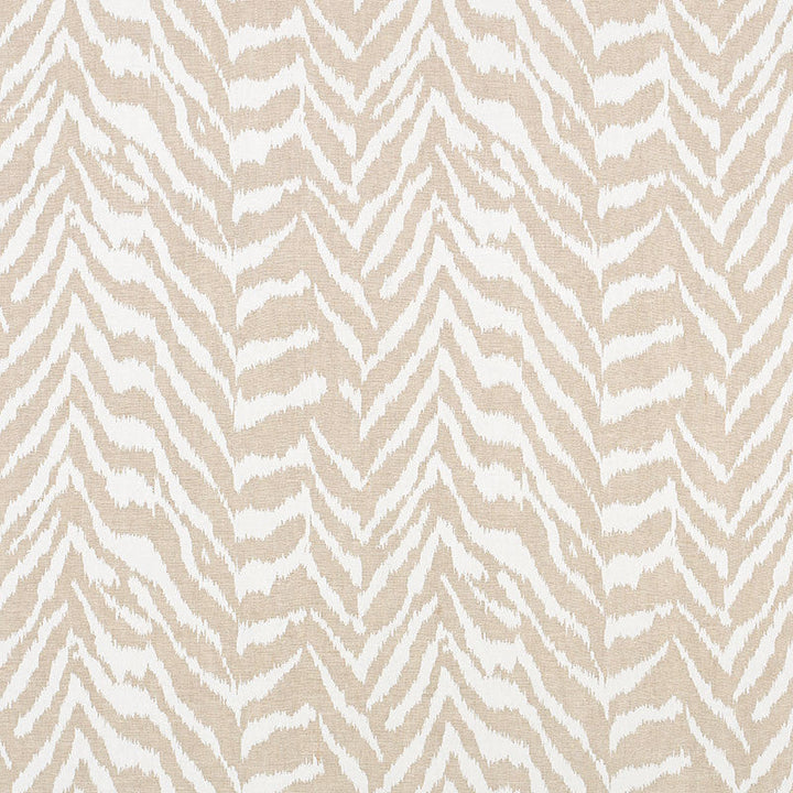 Quincy Hand Print Natural 179411 by Schumacher Fabric Schumacher Fabric Quincy Hand Print Natural 179411Fabric LINEN 100% INDIA </p><p>Repeat: H: HORZ. 13" (33CM) , V: VERT. 15 1/2" (39CM) 54 - Fabric Carolina -