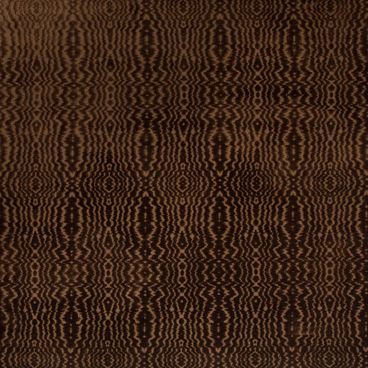 Callow Velvet Umber by Lee Jofa Designer Fabric HARLINGTON VELVETS VISCOSE - 69%;POLYESTER - 22%;COTTON - 9% Belgium HEAVY Horizontal: 6.89 and Vertical: 16.54 54.33 - Swanky Fabrics -