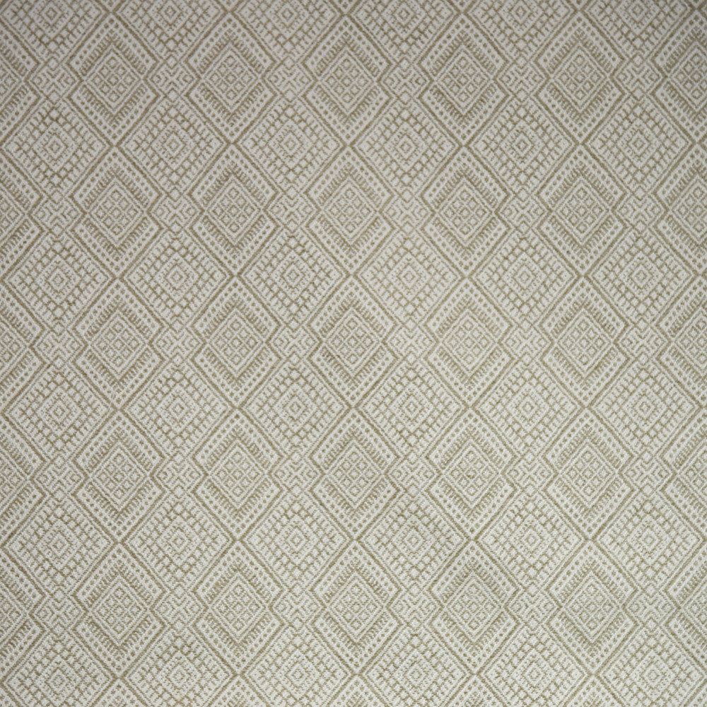 Iguazu Camel by Kravet Couture Fabric Kravet Couture Fabric Iguazu CamelFabric MODERN COLORS-SOJOURN COLLECTION VISCOSE - 38%;COTTON - 28%;LINEN - 28%;POLYESTER - 6% Italy </p><p>Repeat: H: 3.54, V: 4.17 55.12 - Fabric Carolina -