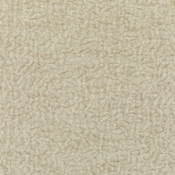Barton Chenille Sand by Kravet Smart Fabric Kravet Smart Fabric Barton Chenille SandFabric POLYESTER - 100% India </p><p>Repeat: H: 12, V: 4 54 - Fabric Carolina -