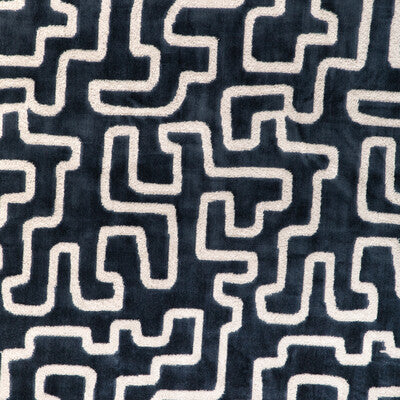 Kravet Design - Upholstery - 37081.5.0 - Upholstery - VISCOSE - 55%;COTTON - 27%;POLYESTER - 18% - India </p><p>Repeat: H: , V: 27.5 21 - My Fabric Connection -