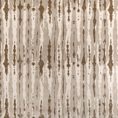 Kravet Design - Upholstery - 37106.11.0 - Upholstery - POLYESTER - 53%;VISCOSE - 47% - India </p><p>Repeat: H: , V: 27.5 21 - My Fabric Connection -