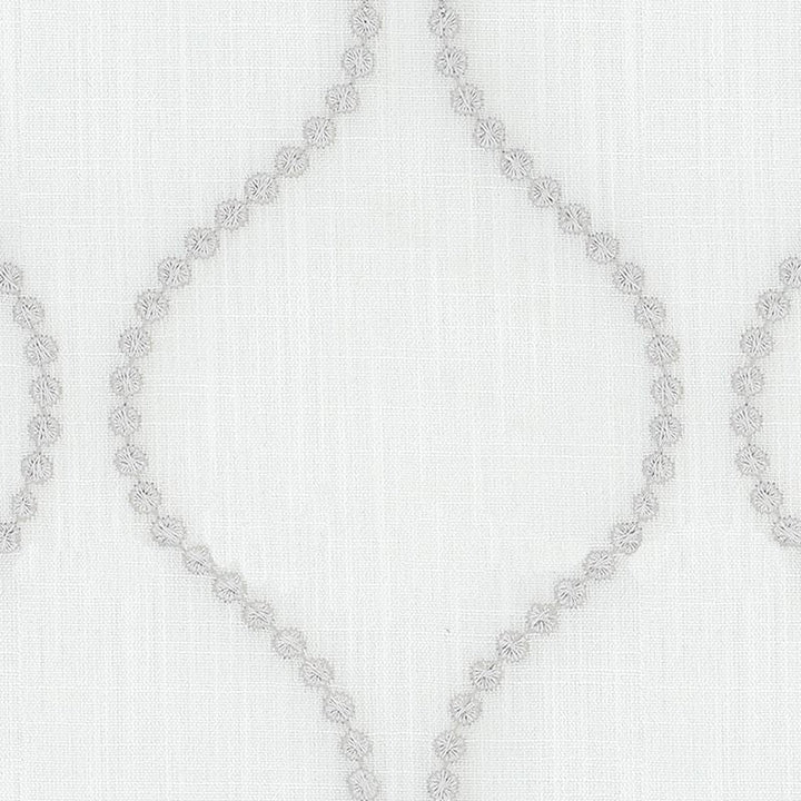 4353.101 by Kravet Basics Designer Fabric our website for purchase Polyester 100% China see sample Horizontal: 6 inches and Vertical: 8 inches 53.5 inches - Swanky Fabrics -