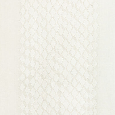 4896.1.0 by Kravet Fabric Kravet Fabric 4896.1.0Fabric BARBARA BARRY OJAI LINEN - 98%;POLYESTER - 2% India </p><p>Repeat: H: 18.1, V: 0 54.3 - Fabric Carolina -