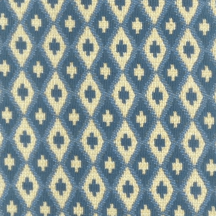 7719-04 Woven Diamond by Bassett Mcnab Fabric Bassett Mcnab Fabric 7719-04 Woven DiamondFabric BASSETT MCNAB WOVENS USA </p><p>Repeat: H: 1.750, V: 1.250 56 in - Fabric Carolina -