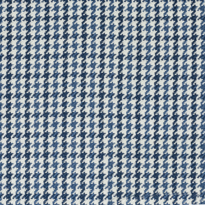 7809-2 Gridlock Ocean by Bassett Mcnab Designer Fabric BASSETT MCNAB SIGNATURE 38%SVI 28%LIN 28%COT 6%POL ITALY WYZENBEEK 100 000 DOUBLE RUB WEAR TEST (HEAVY DUTY) FLAME RETARDANT-N.F.P.A. 260A CLASS 1 CATB 117-2013 Horizontal: 0.750 and Vertical: 0.750 55.11 in - Swanky Fabrics -