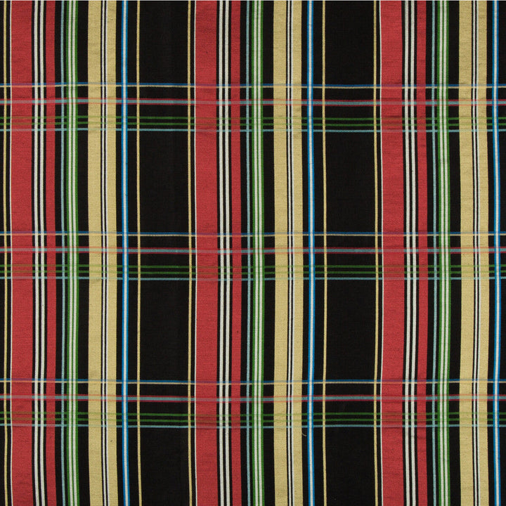 La Comelle Plaid Onyx by Brunschwig & Fils Fabric Brunschwig & Fils Fabric La Comelle Plaid OnyxFabric BARET LINEN - 56%;SILK - 44% India </p><p>Repeat: H: 6.85, V: 5.11 53.5 - Fabric Carolina -