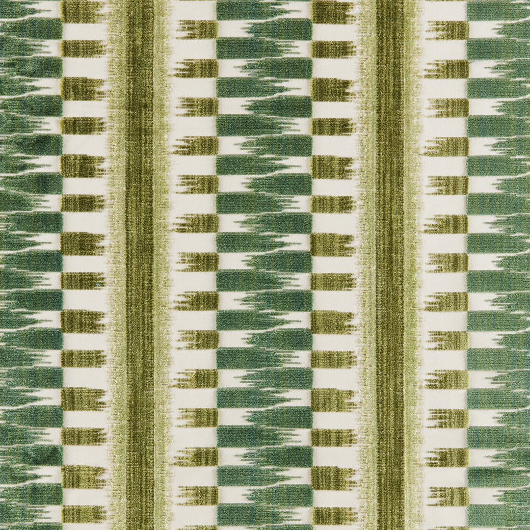 Brunschwig & Fils Fabric Flamme Velvet - Leaf