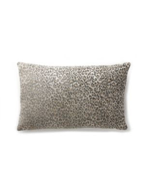Leopard Pillow 14 X 22 - Castle Gray A9LLEOPILL0007 by Scalamandre Designer Pillows AMAZINK 45% COTTON 31% VISCOSE 24% POLYESTER U.S.A. HEAVY DUTY Horizontal: 9.75" and Vertical: 7" 0 - Swanky Fabrics -