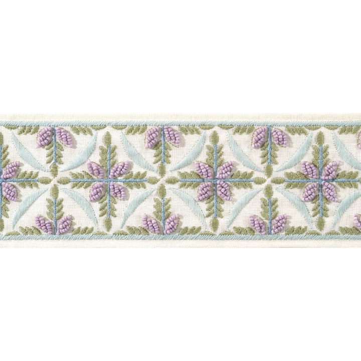 Leila Tape Lilac and Willow AE12342 by Thibaut Trim Thibaut Trim Leila Tape Lilac and Willow AE12342Trim ISLANDER 60% Polyester, 22% Cotton, 18% Linen U.S.A </p><p>Repeat: H: , V: 3.12 in  (7.92 cm) - Fabric Carolina -
