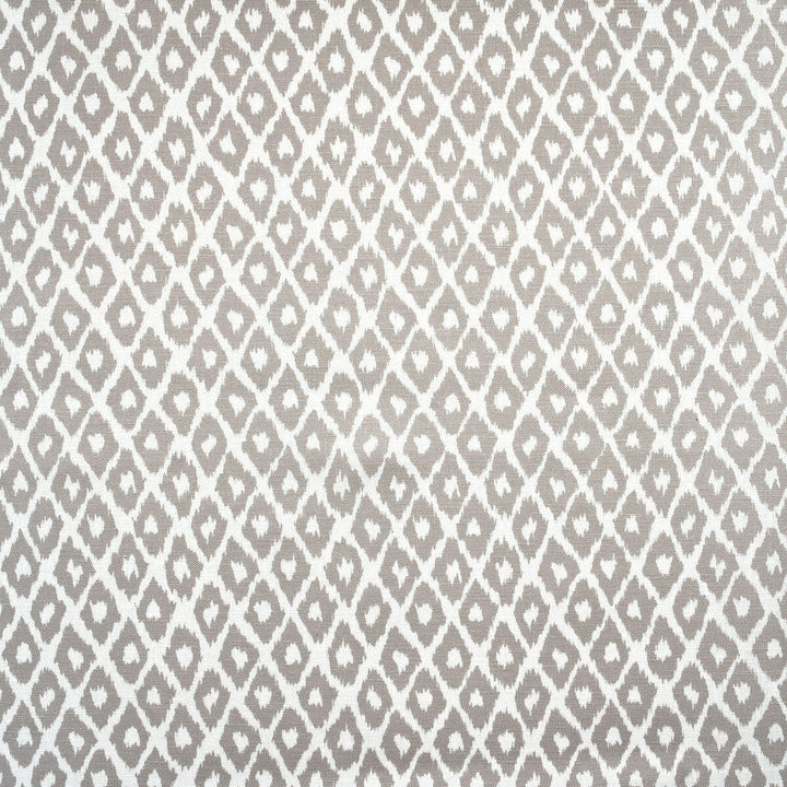 Gypsum Outdoor Cloud by Kravet Couture Fabric Kravet Couture Fabric Gypsum Outdoor CloudFabric ANDREW MARTIN THE GREAT OUTDOORS POLYESTER - 100% United Kingdom </p><p>Repeat: H: 42.86, V: 45.55 53.94 - Fabric Carolina -