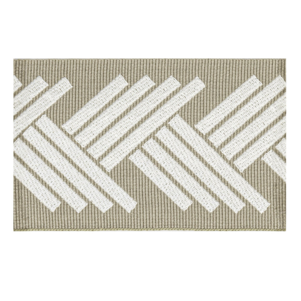 Amhearst 2 Taupe by Stout Trim Stout Trim Amhearst 2 TaupeTrim VISIONS OF COLOR TRIM CHINA </p><p>Repeat: H: 2.750, V: 0.000 2.5 in - Fabric Carolina -