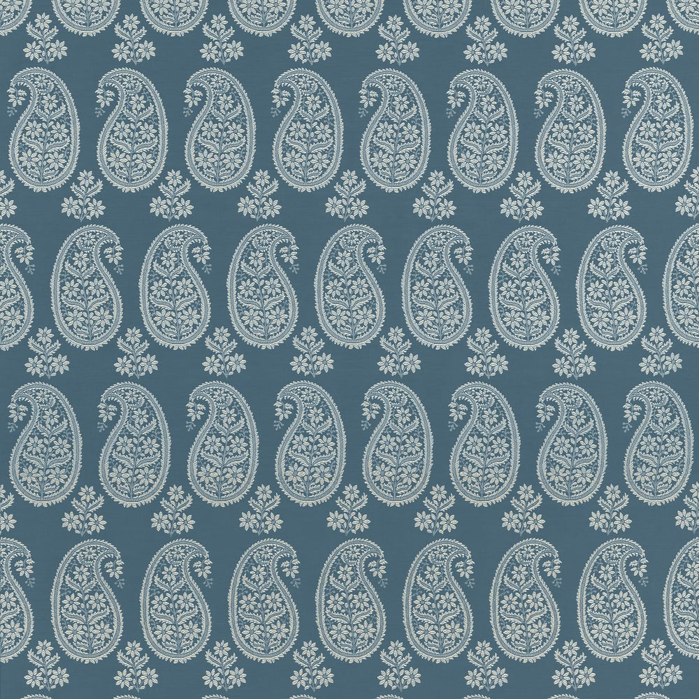 Campania Paisley Blue AW16110 by Thibaut Fabric Thibaut Fabric Campania Paisley Blue AW16110Fabric SOLEIL TEXTURES U.S.A </p><p>Repeat: H: 7 in (17.78 cm), V: 24.5 (62.23 cm) 54 in  (137.16 cm) - Fabric Carolina -