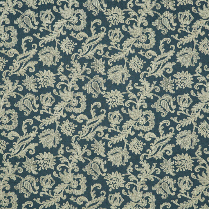 Derwent Indigo by G P & J Baker Fabric G P & J Baker Fabric Derwent IndigoFabric LANGDALE LINEN - 47%;VISCOSE - 47%;POLYESTER - 6% India </p><p>Repeat: H: 25.216, V: 14.972 50.432 - Fabric Carolina -