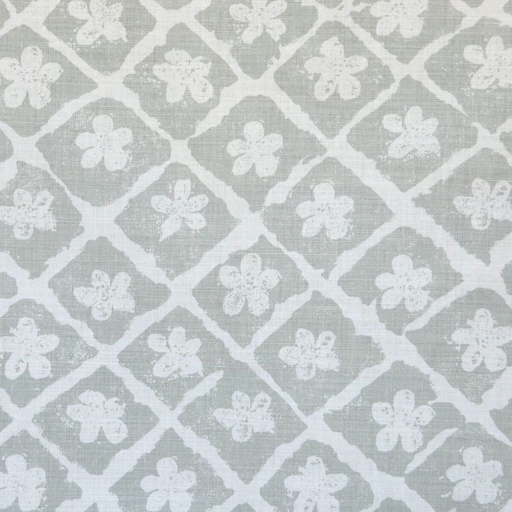 Pomeroy Grey/Oyster by Lee Jofa Designer Fabric BLITHFIELD LINEN - 88%;POLYAMIDE - 12% United Kingdom Horizontal: 25 and Vertical: 19.25 52.75 - Swanky Fabrics -