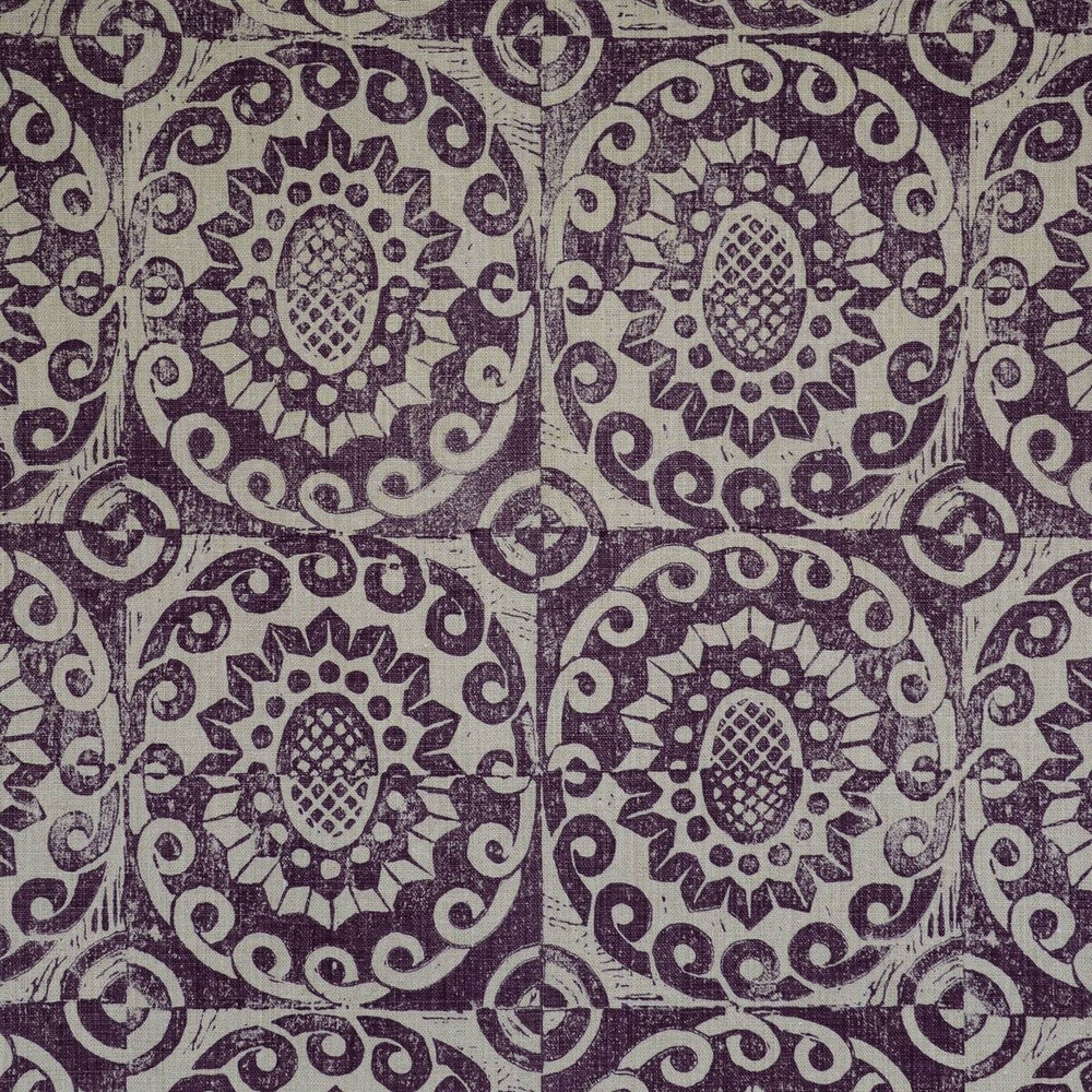 Pineapple On Rustic Aubergine by Lee Jofa Fabric Lee Jofa Fabric Pineapple On Rustic AubergineFabric BLITHFIELD LINEN - 100% United Kingdom </p><p>Repeat: H: 17.73, V: 31 53 - Fabric Carolina -