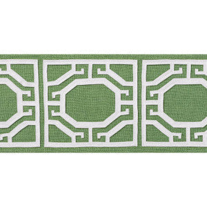 Thibaut Fabric Gate Applique Tape Kelly E12001