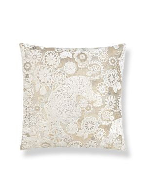 Siberian Tiger Pillow 22 X 22 - White Tawny EASIBERPILL0001 by Scalamandre Designer Pillows PILE: 100% VISCOSE, 28% MAKO COTTON, 30% VISCOSE, 42% POLYESTER U.S.A. Horizontal: and Vertical: 0 - Swanky Fabrics -