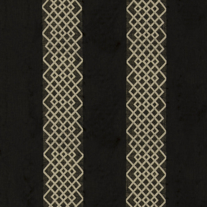 Diamond Sheer Ebony by Threads Fabric Threads Fabric Diamond Sheer EbonyFabric MERIDIAN LINEN - 73%;POLYESTER - 27% Turkey </p><p>Repeat: H: 13.79, V: 4.334 115.836 - Fabric Carolina -