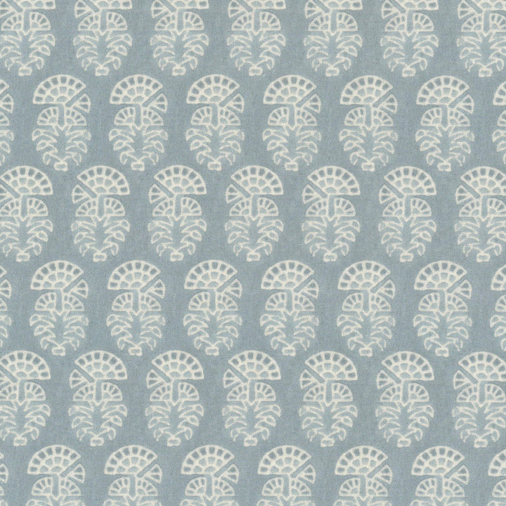 Endicott 2 Colonial by Stout Fabric Stout Fabric Endicott 2 ColonialFabric RAINBOW LIBRARY HAZE/SKY 53%LIN 35%COT 12%NYL UK </p><p>Repeat: H: 18.000, V: 4.500 54 in - Fabric Carolina -