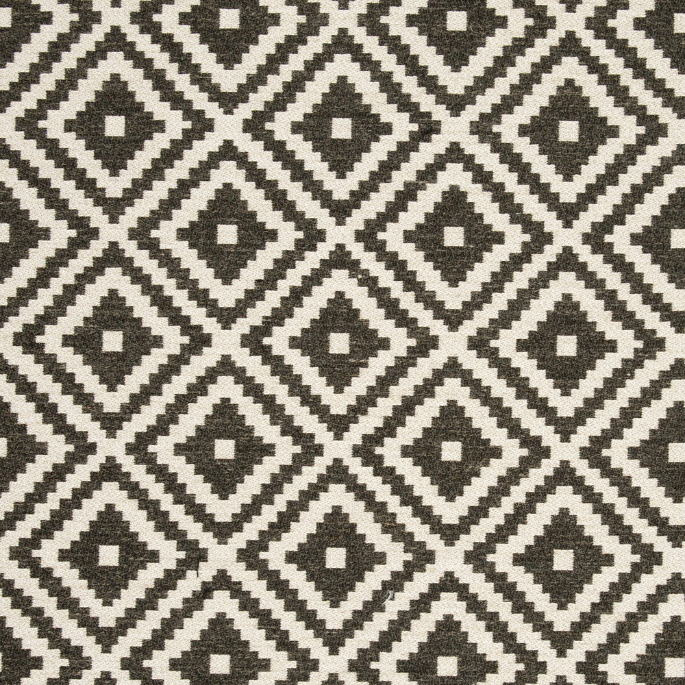 Tahoma Ebony by Clarke And Clarke Fabric Clarke And Clarke Fabric Tahoma EbonyFabric CLARKE & CLARKE NAVAJO VISCOSE - 54%;COTTON - 21%;LINEN - 13%;POLYESTER - 12% Turkey </p><p>Repeat: H: 6.89, V: 6.54 54 - Fabric Carolina -