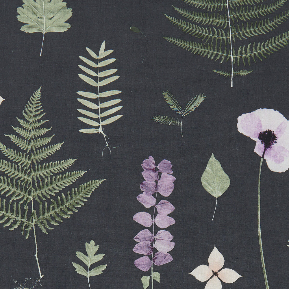Herbarium Heather/Ebony by Clarke And Clarke Fabric Clarke And Clarke Fabric Herbarium Heather/EbonyFabric CLARKE & CLARKE BOTANICA VISCOSE - 70%;LINEN - 30% India </p><p>Repeat: H: 54.72, V: 24.21 55 - Fabric Carolina -