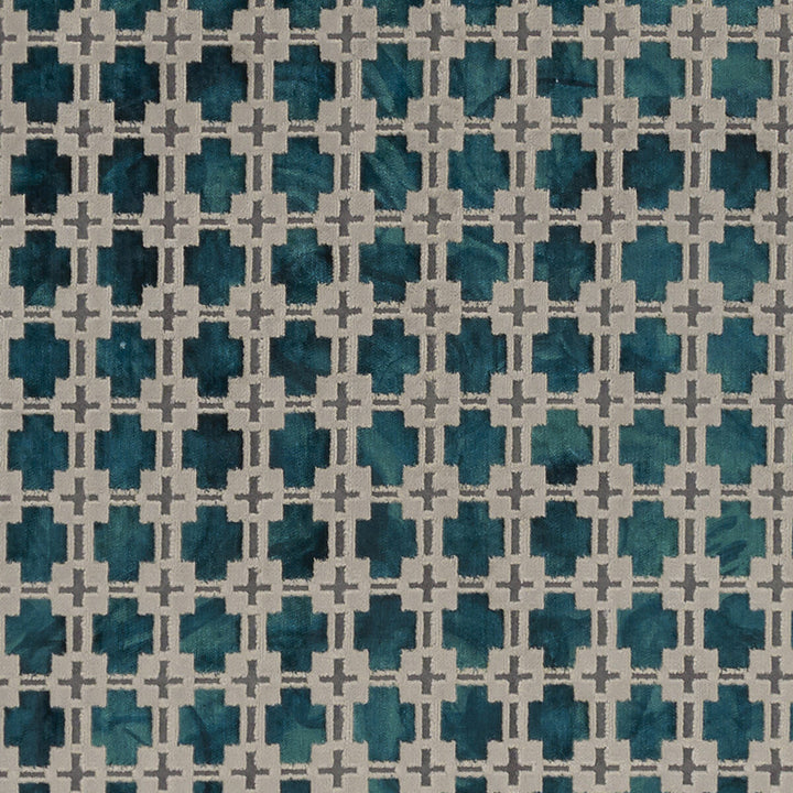 Maui Kingfisher by Clarke And Clarke Designer Fabric CLARKE & CLARKE EXOTICA VISCOSE - 48%;LINEN - 21%;POLYESTER - 19%;COTTON - 12% India HEAVY Horizontal: 1.5 and Vertical: 1.875 54 - Swanky Fabrics -