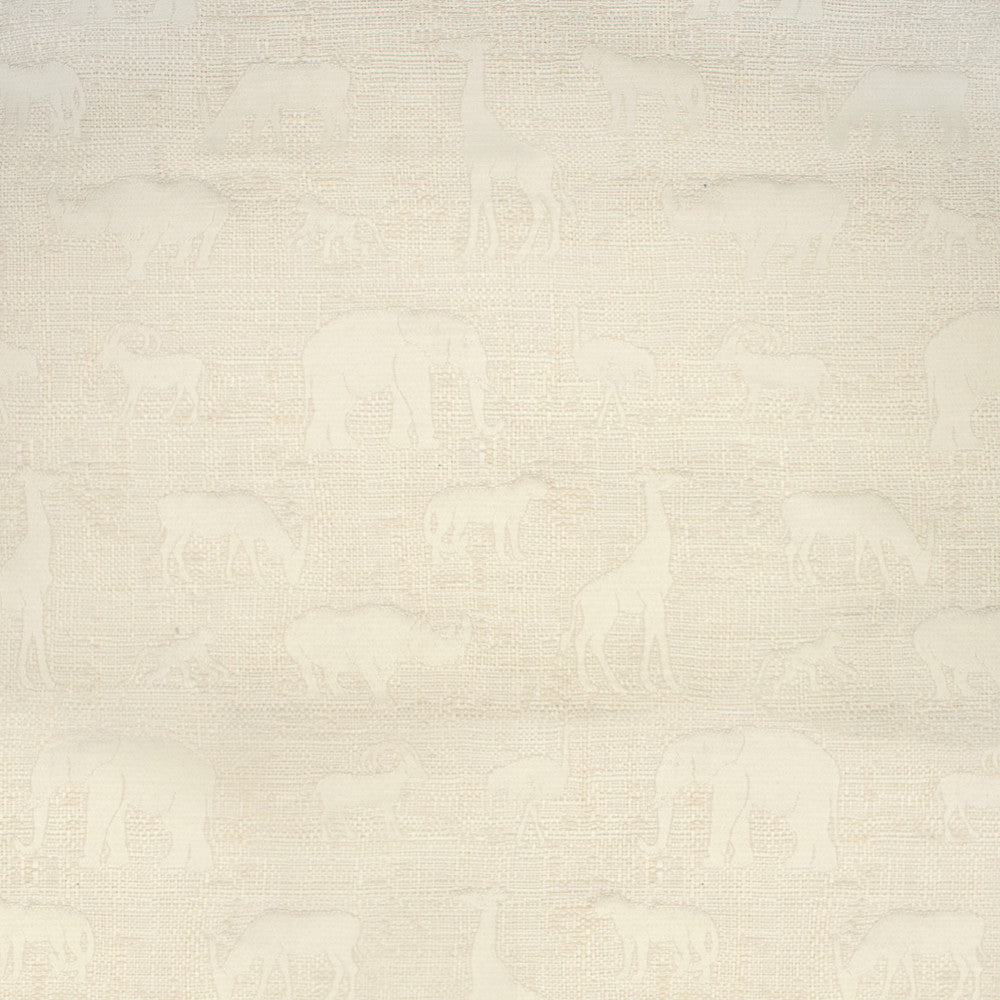 F1622 Pearl by Greenhouse Designer Fabric 60% Cotton, 40% Polyester China 50,000 double rubs </p><p>Repeat: 9.31" H, 13.5" V 56" - Swanky Fabrics -