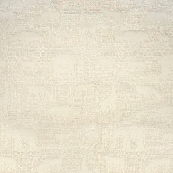 F1622 Pearl by Greenhouse Designer Fabric 60% Cotton, 40% Polyester China 50,000 </p><p>Repeat: 9.31" H, 13.5" V 56" - Swanky Fabrics -