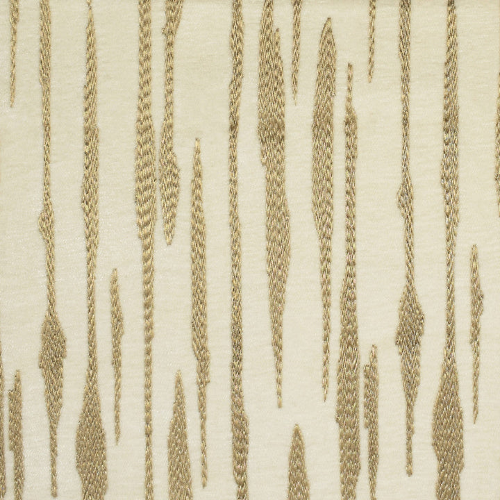 F2745 Opulence by Greenhouse Designer Fabric 100% Polyester W/ 100% Rayon Embroidery China 9,000 double rubs </p><p>Repeat: 6.75" H, 11.2" V 56" - Swanky Fabrics -