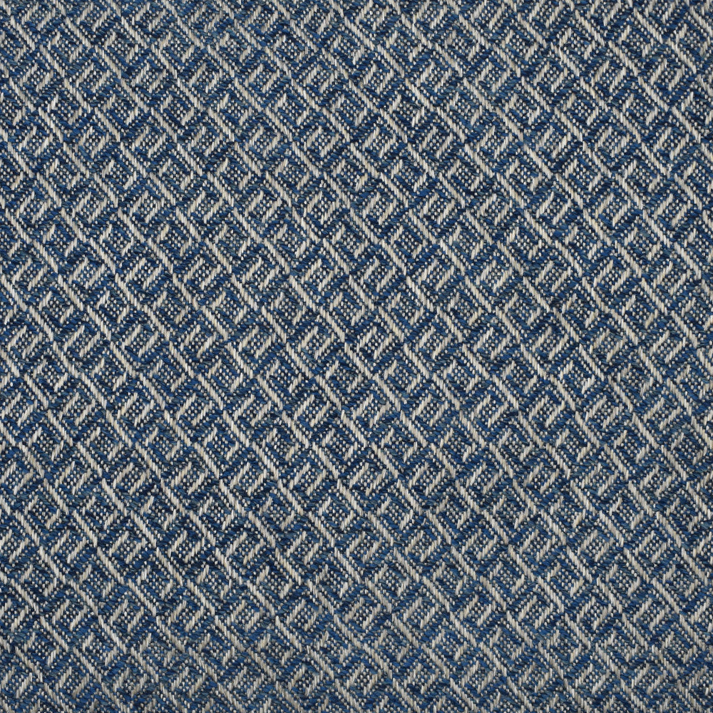 F3596 Sapphire by Greenhouse Designer Fabric E94: Performance Blue 97.11% Olefin, 2.89% Polyester USA 51,000 double rubs </p><p>Repeat: .875" H, 1.063" V 54" - Swanky Fabrics -
