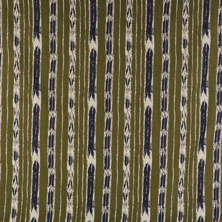Bandas Verde/Navy by Gaston Y Daniela Fabric Gaston Y Daniela Fabric Bandas Verde/NavyFabric GASTON LIBRERIA ACRYLIC - 58%;COTTON - 36%;LINEN - 6% Turkey </p><p>Repeat: H: 13.27, V: 13 53 - Fabric Carolina -