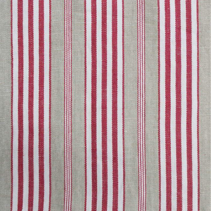Hamptons Rojo/Lino by Gaston Y Daniela Fabric Gaston Y Daniela Fabric Hamptons Rojo/LinoFabric GASTON LUIS BUSTAMANTE LINEN - 100% Italy </p><p>Repeat: H: 4.5, V: 55 - Fabric Carolina -