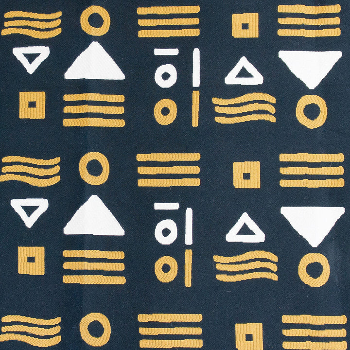 Pinzon Black by Gaston Y Daniela Designer Fabric GASTON NUEVO MUNDO COTTON - 75%;POLYESTER - 25% Turkey MEDIUM Horizontal: 26.5 and Vertical: 9.5 53 - Swanky Fabrics -