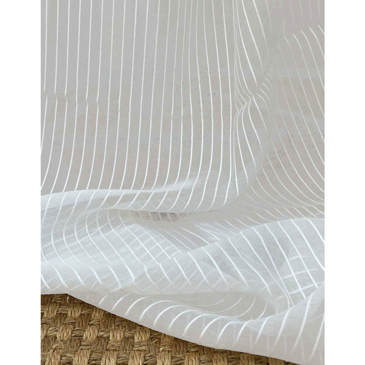 Gaston Y Daniela Drapery GDT5711.001.0 Drapery POLYESTER - 82%;COTTON - 13%;LINEN - 5% Spain </p><p>Repeat: H: , V: 27.5 21 - My Fabric Connection -