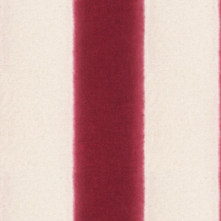 Gemma 2 Wine by Marcus William Fabric Marcus William Fabric Gemma 2 WineFabric MARCUS WILLIAM KENDI SHOWROOM INDIA </p><p>Repeat: H: 18.000, V: 0.000 55 in - Fabric Carolina -