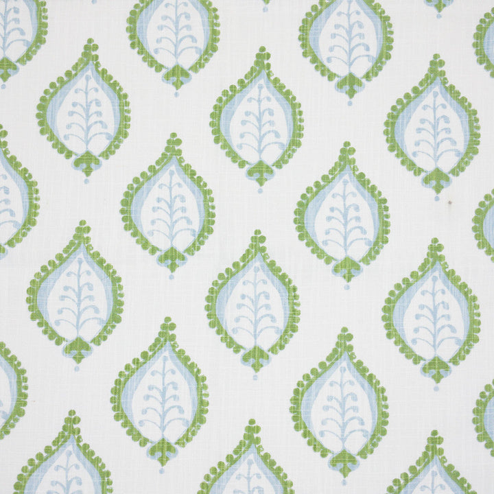 Gentle 5 Breeze by Aoc Designer Fabric THE ART OF COLOR HERITAGE II 100%COT USA Horizontal: 6.625 and Vertical: 7.000 54 in - Swanky Fabrics -