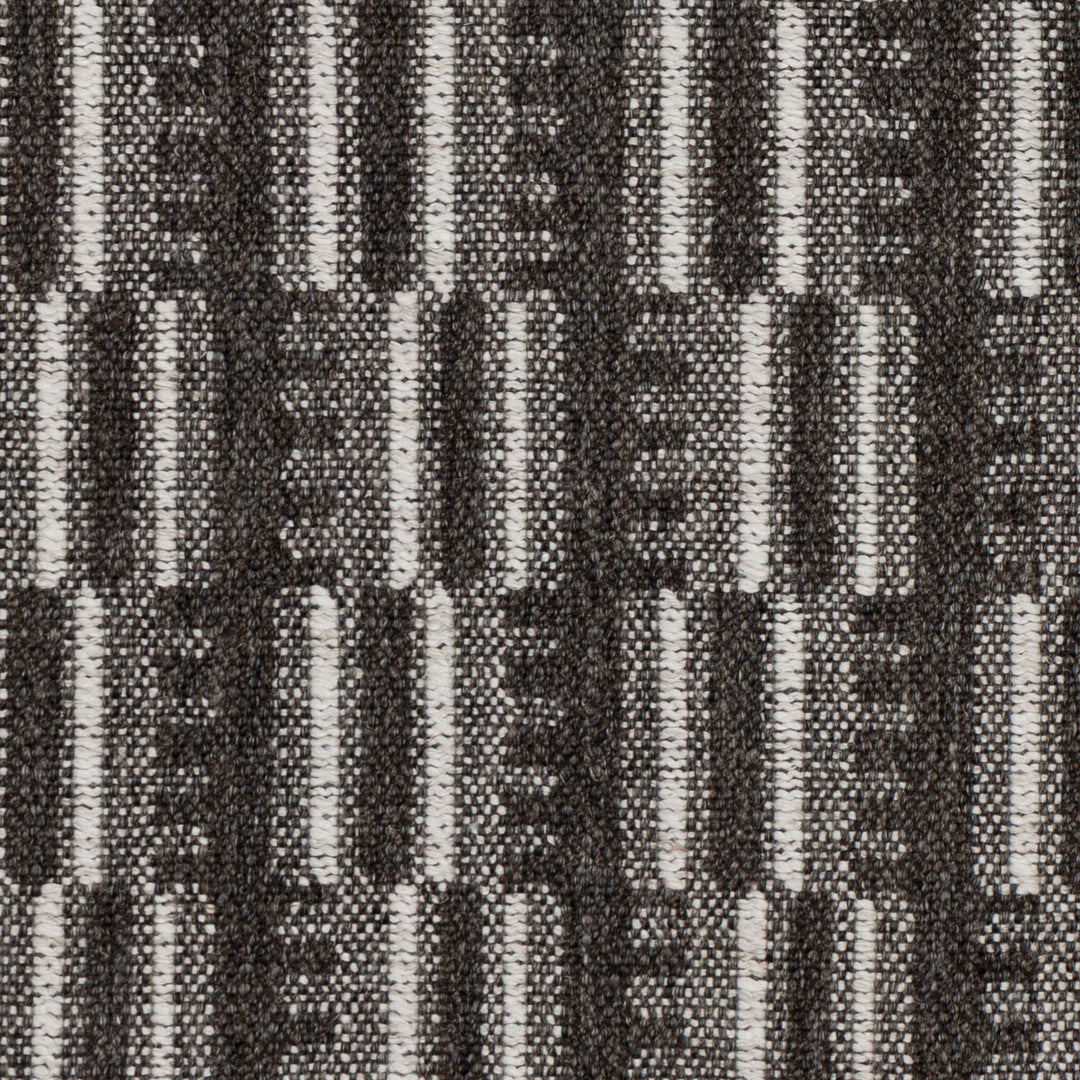Lee Jofa Modern Fabric Stratum - Graphite/Pearl