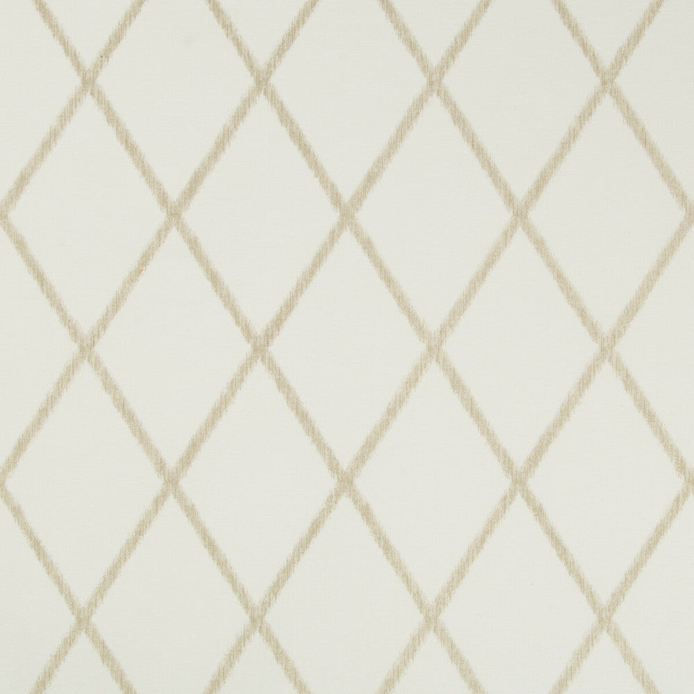 Kravet Basics Haleakala-16 by Kravet Basics Fabric Kravet Basics Fabric Kravet Basics Haleakala-16Fabric COTTON - 100% India </p><p>Repeat: H: 4.75, V: 7.5 54 - Fabric Carolina -