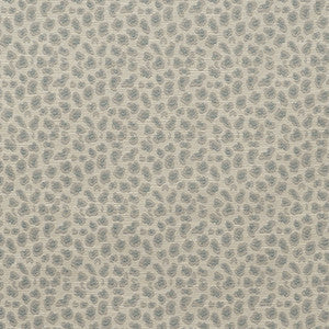 Magnolia Fabric Halusk Spray