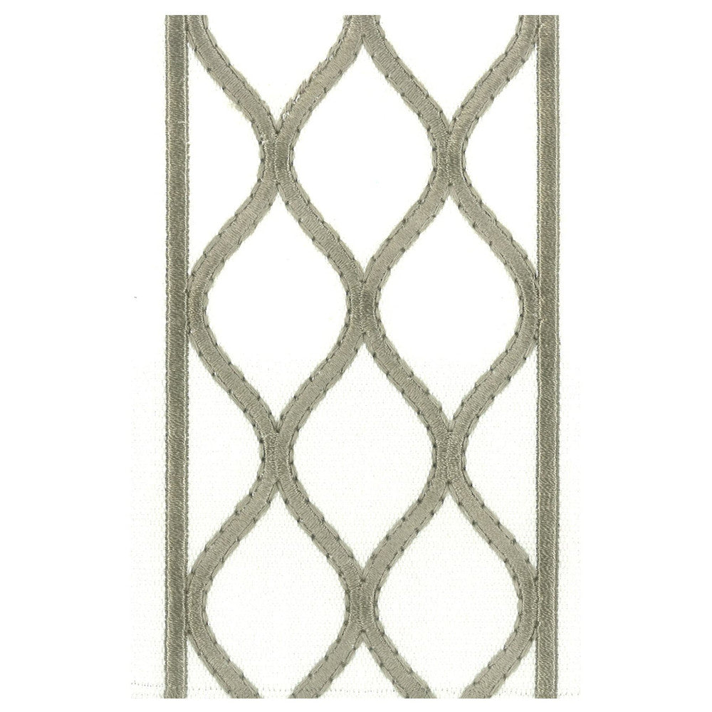 Intrigue 2 Linen by Stout Trim Stout Trim Intrigue 2 LinenTrim ILLUMINATION TRIM INDIA </p><p>Repeat: H: 2.500, V: 0.000 4 in - Fabric Carolina -
