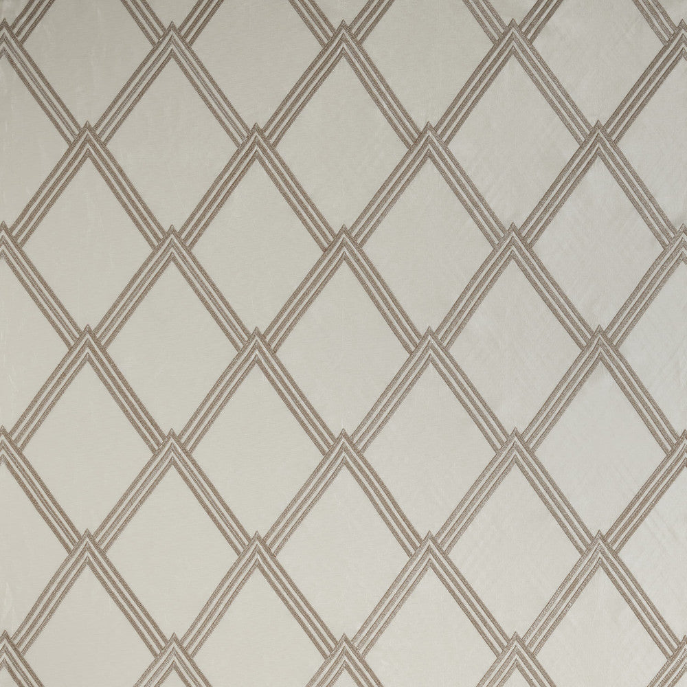 Kulak 1 Toast by Marcus William Fabric Marcus William Fabric Kulak 1 ToastFabric KAI/MARCUS WILLIAM ILLUSION 68%SVI 32%POL %BEMB INDIA </p><p>Repeat: H: 12.500, V: 15.125 50.5 in - Fabric Carolina -
