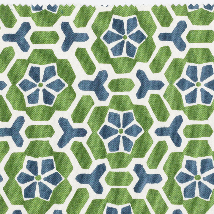 Merger 2 Apple by Stout Fabric Stout Fabric Merger 2 AppleFabric COMFORTABLE LIVING SPRING/MOSS 100%COT INDIA </p><p>Repeat: H: 5.250, V: 3.125 55 in - Fabric Carolina -
