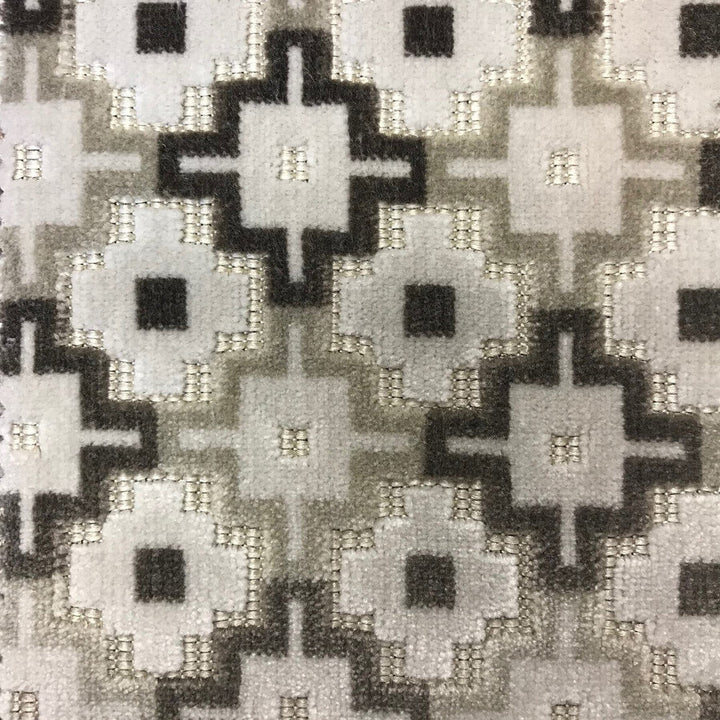 Motley 1 Sandstone by Stout Fabric Stout Fabric Motley 1 SandstoneFabric RIGHT ON TREND CUT VELVETS 54%POL 46%SVI INDIA </p><p>Repeat: H: 3.500, V: 3.500 54 in - Fabric Carolina -